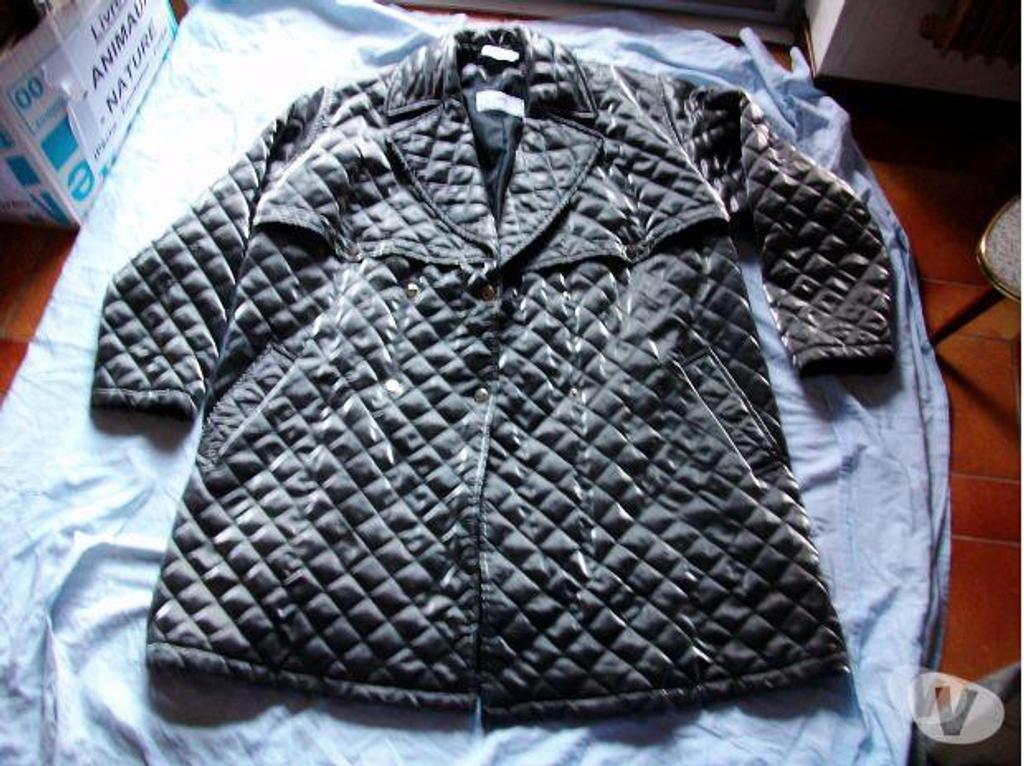 Vêtements occasion Bas-Rhin Bouxwiller - 67330 - Photos Vivastreet Vestes, Manteaux et Imperméables Taille 40 + T.M