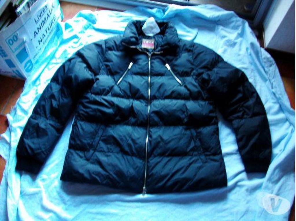 Vêtements occasion Bas-Rhin Bouxwiller - 67330 - Photos Vivastreet Veste, Blazer et Manteau en Taille 40-42 (TL-T2)