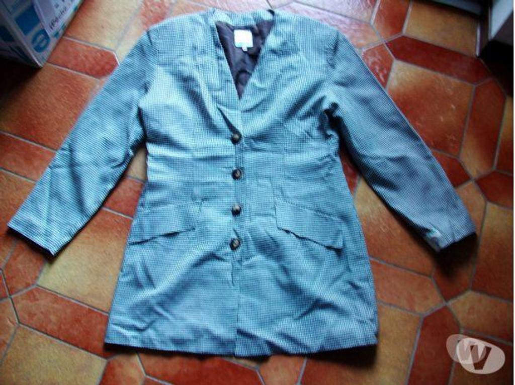Vêtements occasion Bas-Rhin Bouxwiller - 67330 - Photos Vivastreet Vestes, Blazers, Manteau T42 + T42-44 + T3