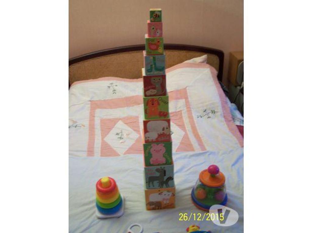 Jeux - Jouets Hauts-de-Seine Issy les Moulineaux - 92130 - Photos Vivastreet LOT DE DIVERS JOUETS D'EVEIL