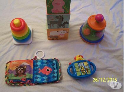 Jeux jouets occasion Issy les Moulineaux Hauts-de-Seine - Photos Vivastreet LOT DE DIVERS JOUETS D'EVEIL