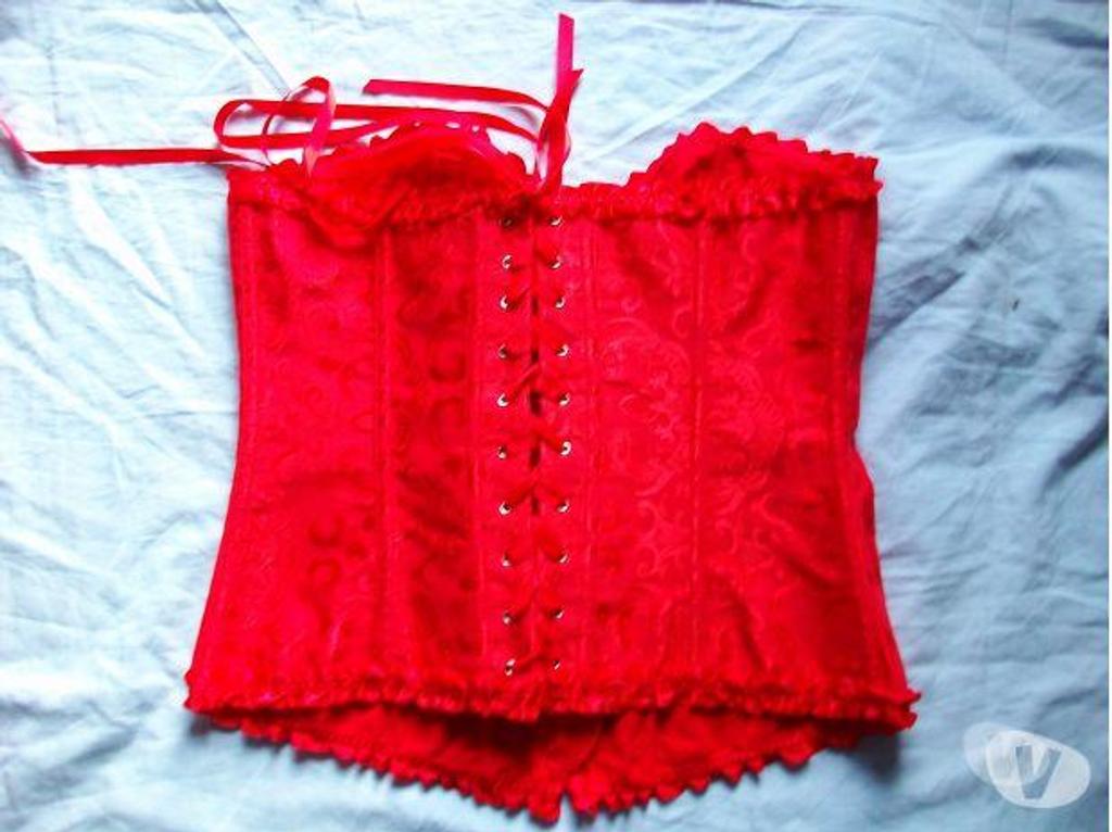 Vêtements occasion Bas-Rhin Bouxwiller - 67330 - Photos Vivastreet Bustier-corset Rouge Taille XL