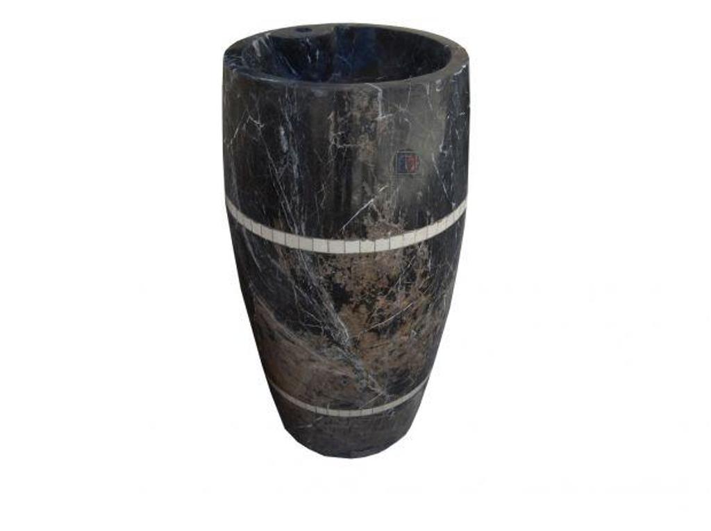  Bouches-du-Rhône Lancon Provence - 13680 - Photos Vivastreet Marbre Noir Vasque Piédestal Model Rond 1250€ HT piéce