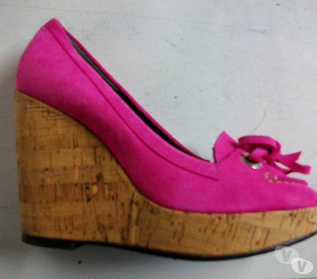 Chaussures Bas-Rhin Bouxwiller - 67330 - Photos Vivastreet Escarpins talons compensés Fuchsia pt 37-neufs-5€ 