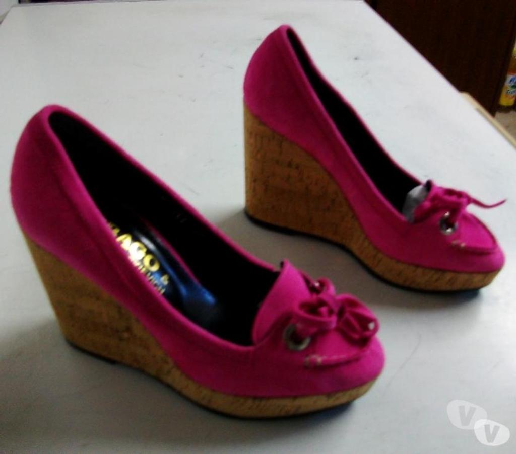 Chaussures Bas-Rhin Bouxwiller - 67330 - Photos Vivastreet Escarpins talons compensés Fuchsia pt 37-neufs-5€ 