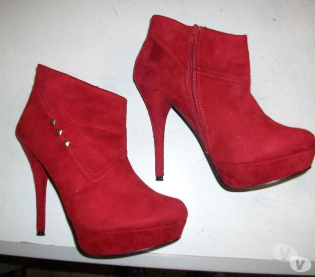 Chaussures Bas-Rhin Bouxwiller - 67330 - Photos Vivastreet Bottines Rouge Vermillon talons 13 cm pt 39 à 12 €