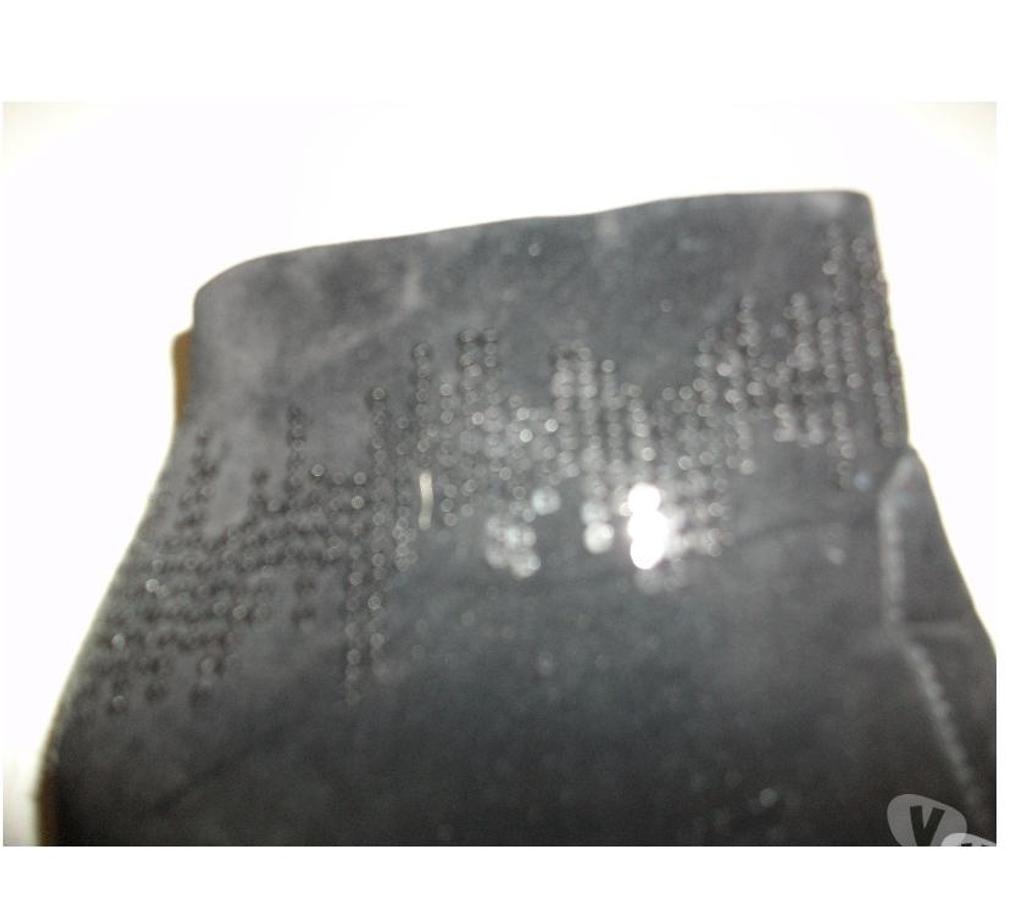 Chaussures Bas-Rhin Bouxwiller - 67330 - Photos Vivastreet Bottines Noir haut strié brillant- talon de 11 cm en pt 39
