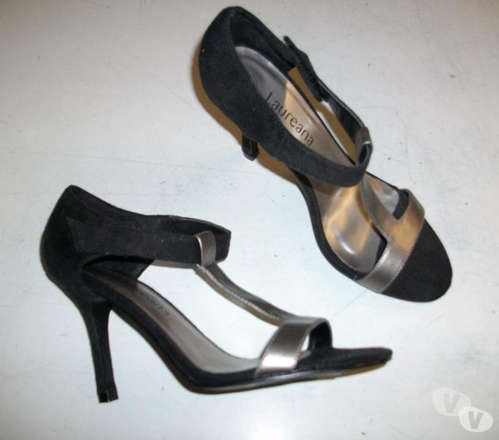 Chaussures Bas-Rhin Bouxwiller - 67330 - Photos Vivastreet Sandales Noir Argenté à scratch talons 10 cm pt 39 à 8 €