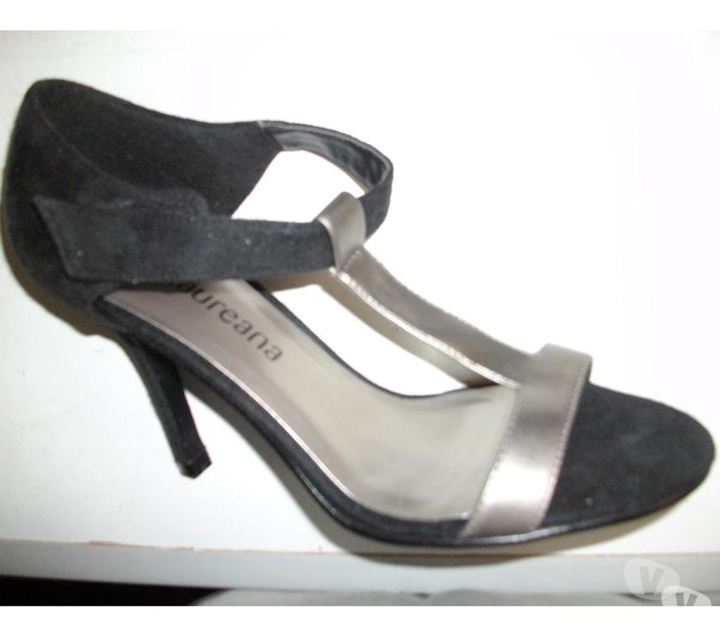Chaussures Bas-Rhin Bouxwiller - 67330 - Photos Vivastreet Sandales Noir Argenté à scratch talons 10 cm pt 39 à 8 €