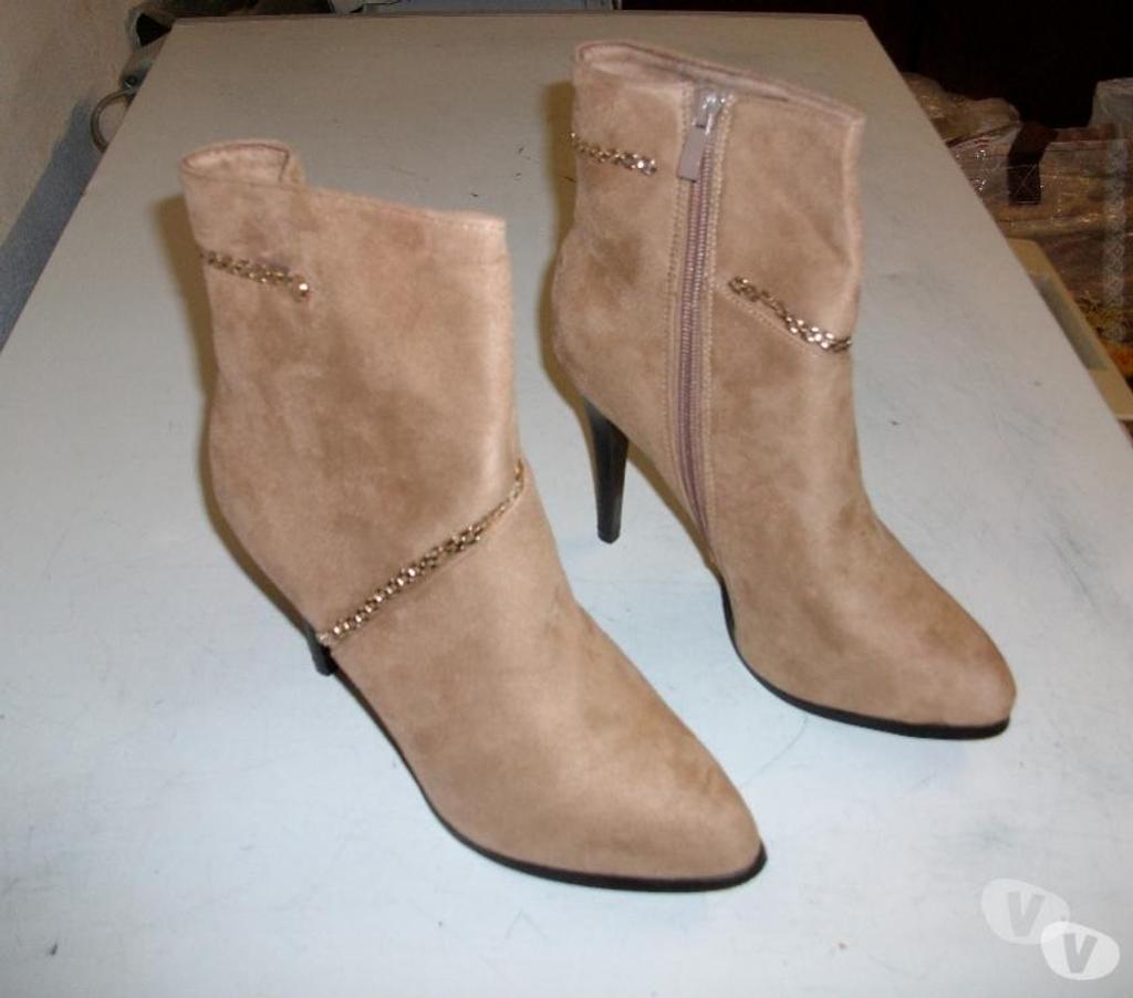 Chaussures Bas-Rhin Bouxwiller - 67330 - Photos Vivastreet Bottines fourrées Beige filamant doré -talons de 12 cm-pt 39