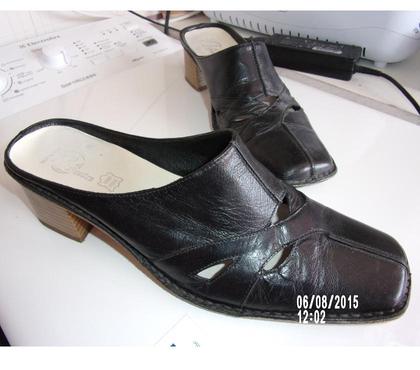 Chaussures et bottes occasion Lille Lille - Photos Vivastreet Mules noires TOUT CUIR « Bata »