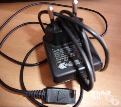 Téléphone portable occasion Lille Lille - Photos Vivastreet Chargeur Siemens C39280-Z4-C301-1 Prix : 5 euros