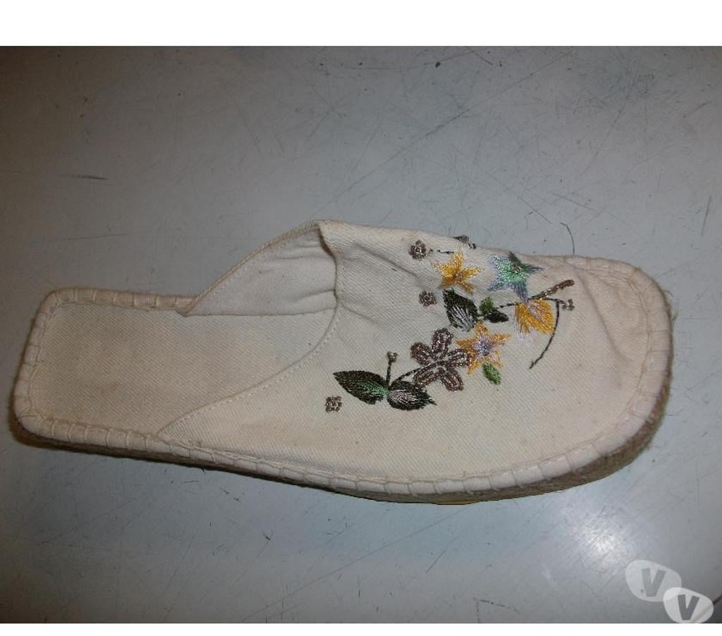 Chaussures Bas-Rhin Bouxwiller - 67330 - Photos Vivastreet 2 paires de Mules-Espadrilles pointure 38 -neuves à 5 €