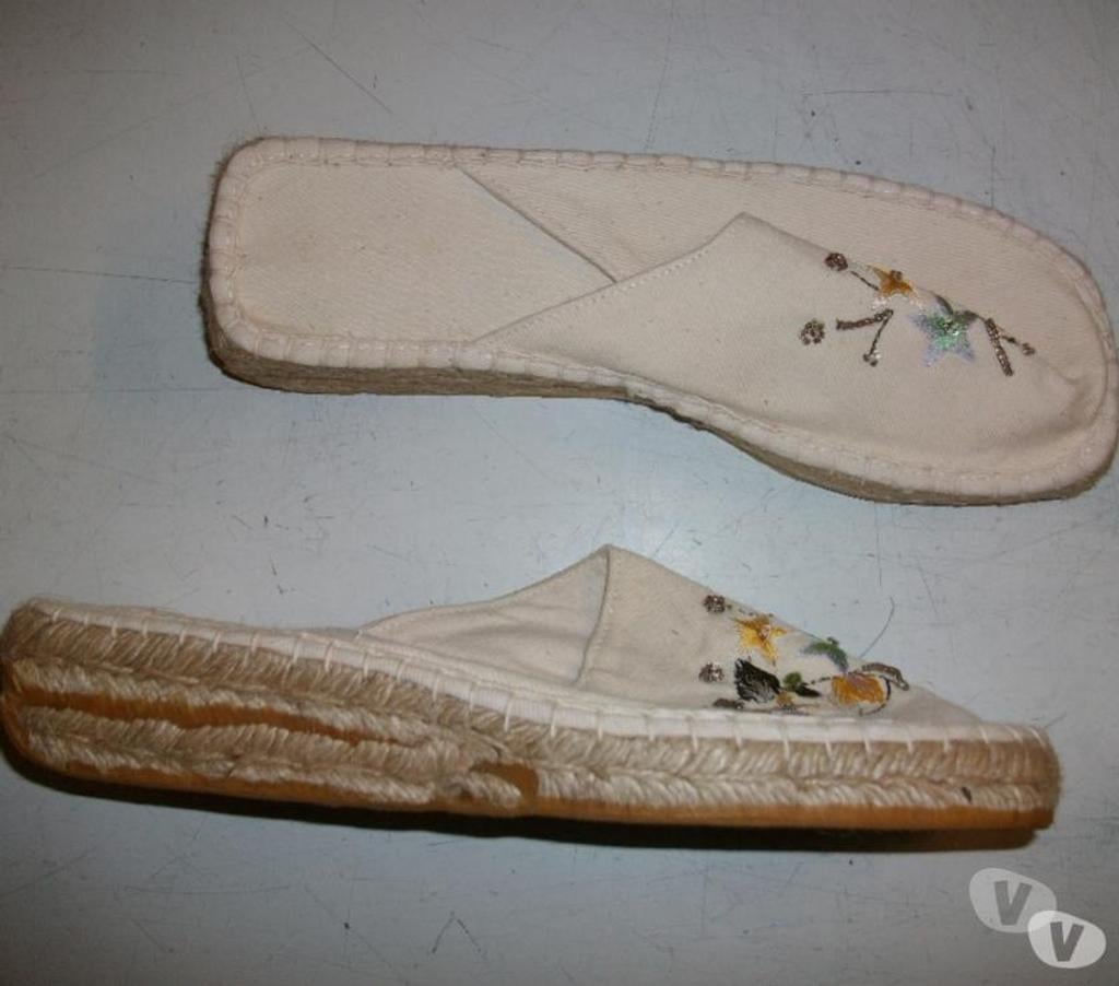 Chaussures Bas-Rhin Bouxwiller - 67330 - Photos Vivastreet 2 paires de Mules-Espadrilles pointure 38 -neuves à 5 €