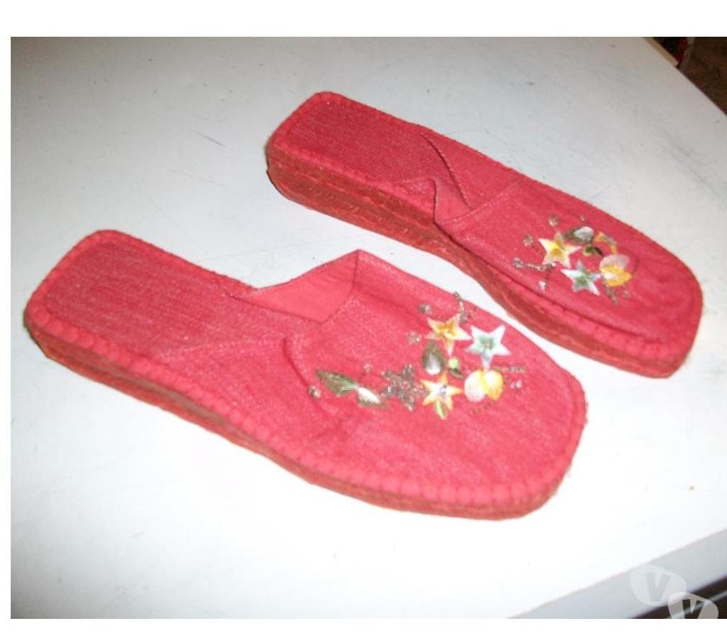 Chaussures Bas-Rhin Bouxwiller - 67330 - Photos Vivastreet 2 paires de Mules-Espadrilles pointure 38 -neuves à 5 €
