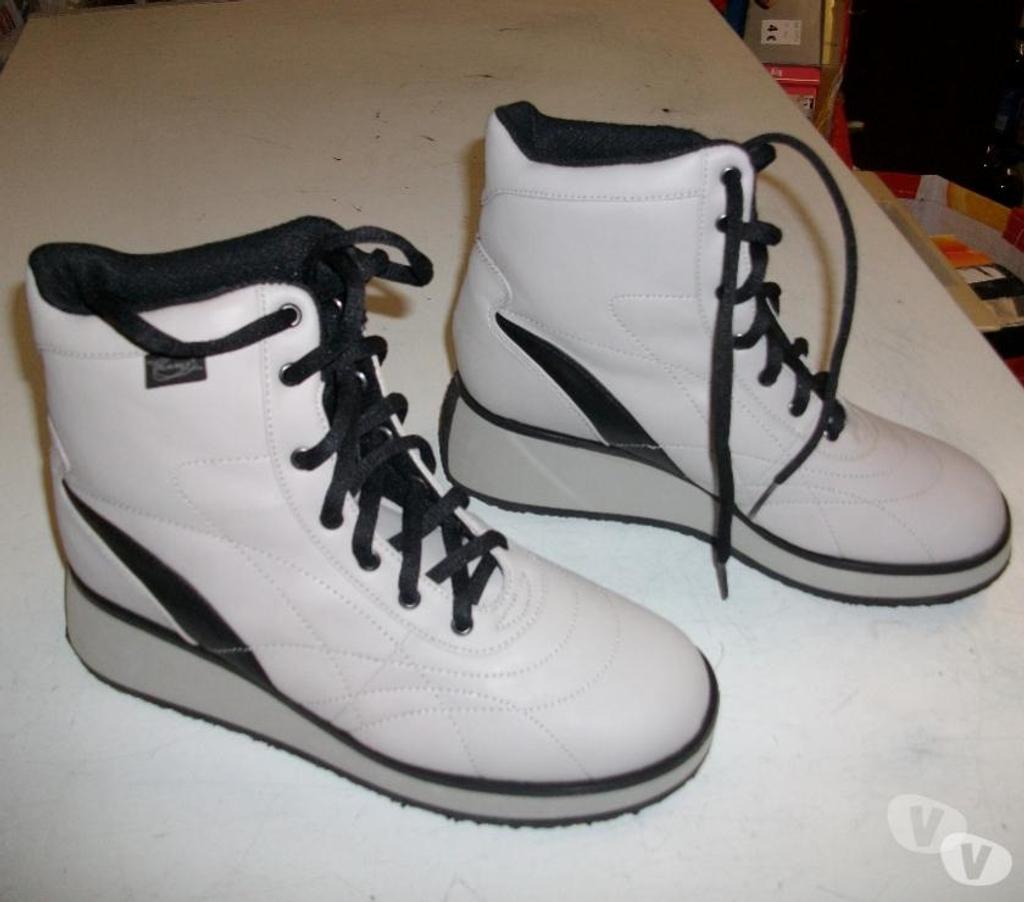 Chaussures Bas-Rhin Bouxwiller - 67330 - Photos Vivastreet Basket hautes Beige-Gris Clair pointure 38-neuves
