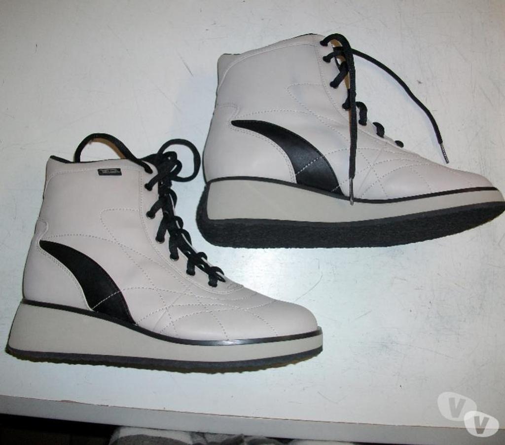 Chaussures Bas-Rhin Bouxwiller - 67330 - Photos Vivastreet Basket hautes Beige-Gris Clair pointure 38-neuves