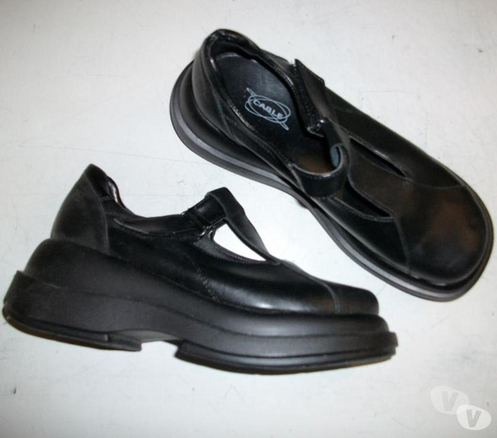 Chaussures Bas-Rhin Bouxwiller - 67330 - Photos Vivastreet Mocassins Noir à scratch pointure 38-neufs
