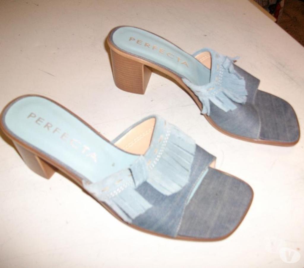 Chaussures Bas-Rhin Bouxwiller - 67330 - Photos Vivastreet Paires de Mules genre sabots à franges pt 38-neuves