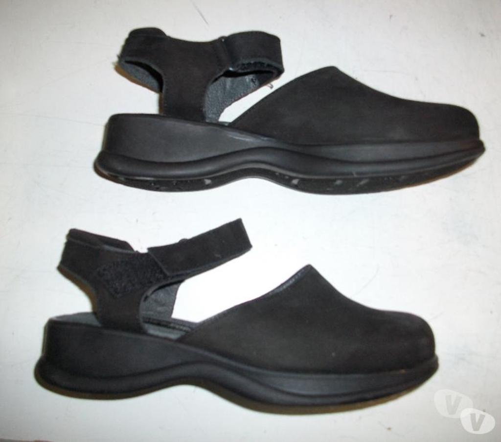 Chaussures Bas-Rhin Bouxwiller - 67330 - Photos Vivastreet Sandales Noir en daim à scratch pointure 38-neuves