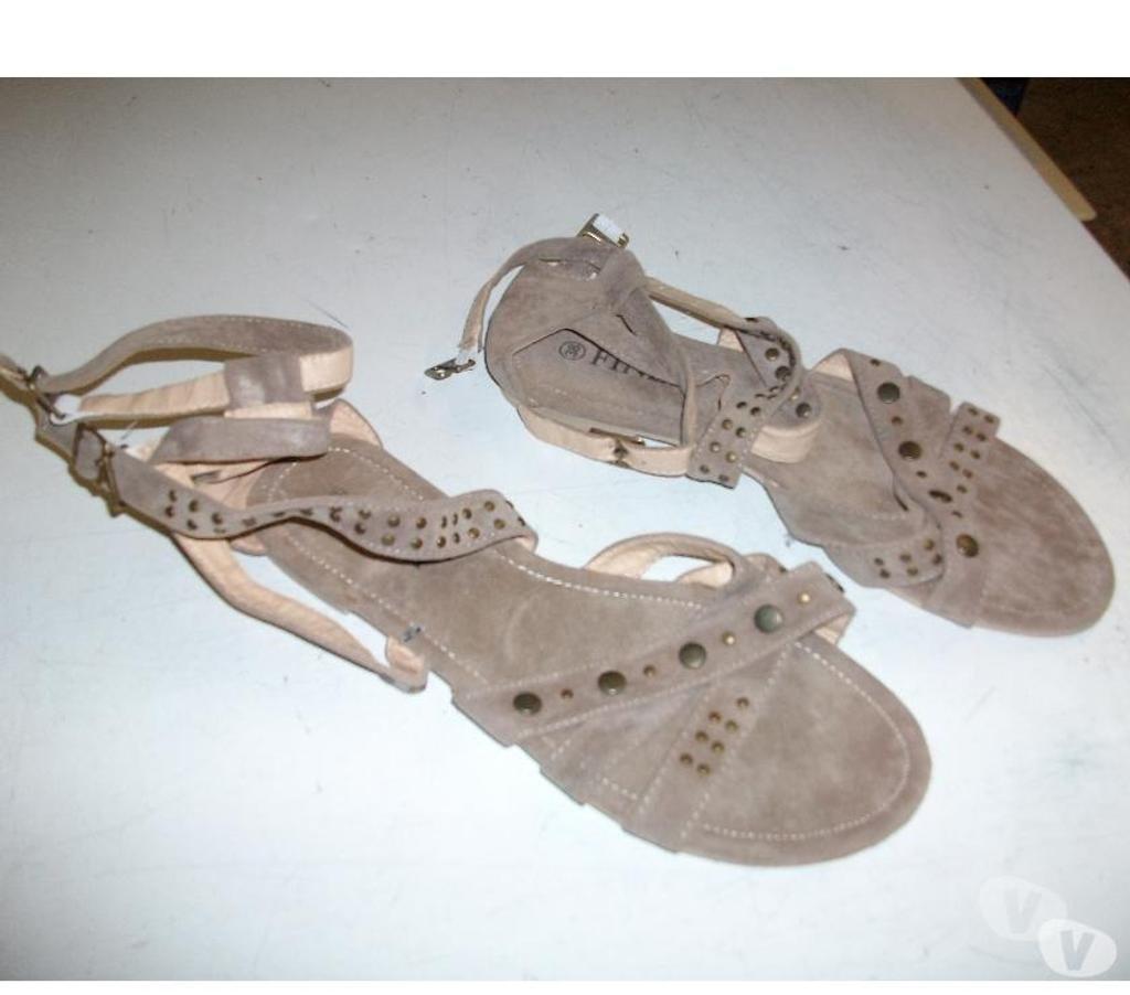 Chaussures Bas-Rhin Bouxwiller - 67330 - Photos Vivastreet Paires de Nus-pieds Beige pointure 38 -neufs-5 € la paire