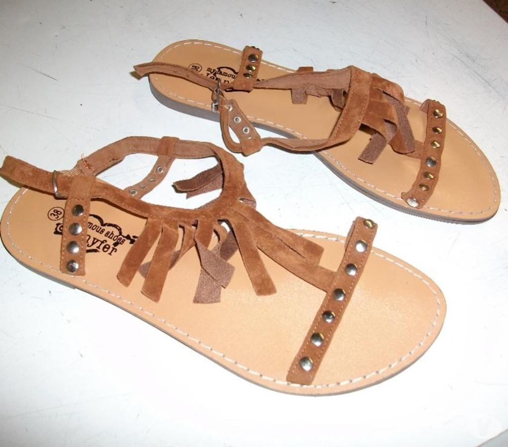 Chaussures Bas-Rhin Bouxwiller - 67330 - Photos Vivastreet Paires de Nus-pieds Beige pointure 38 -neufs-5 € la paire