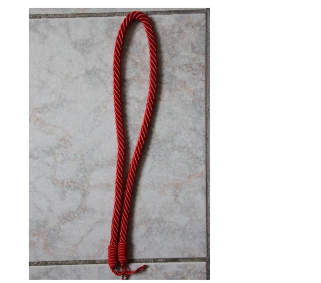 Accessoires - Bagagerie Hérault Fabregues - 34690 - Photos Vivastreet Embrase de rideaux rouge neuves 5 € les 2 il y en a 4 