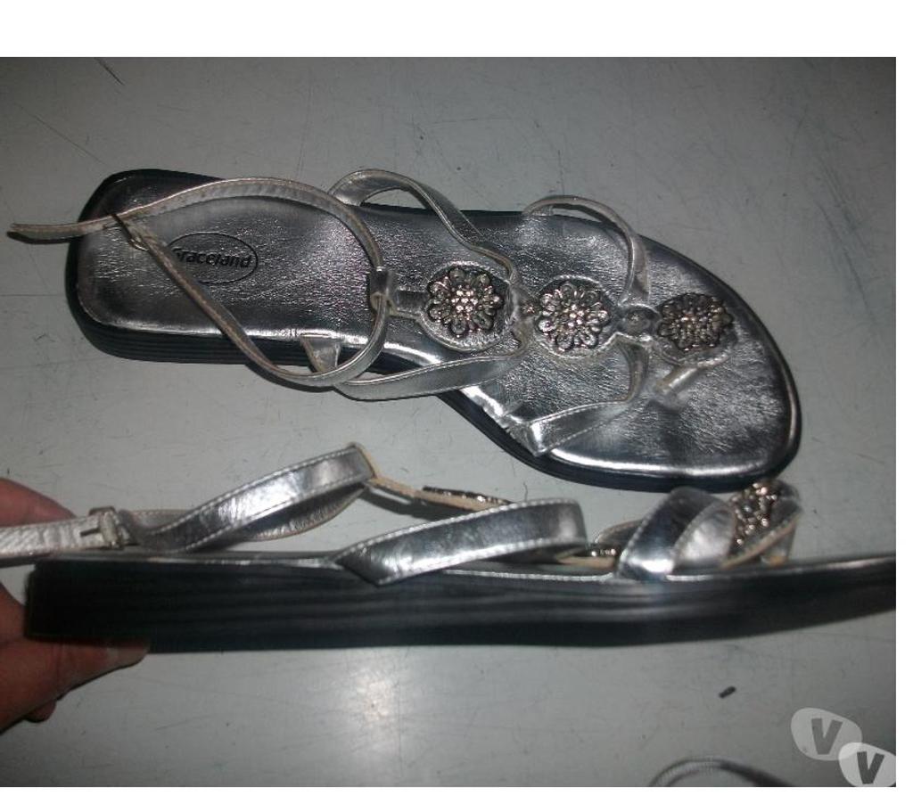 Chaussures Bas-Rhin Bouxwiller - 67330 - Photos Vivastreet Paires de Nu-pieds pointure 40 Doré et Argenté neufs à 5 €