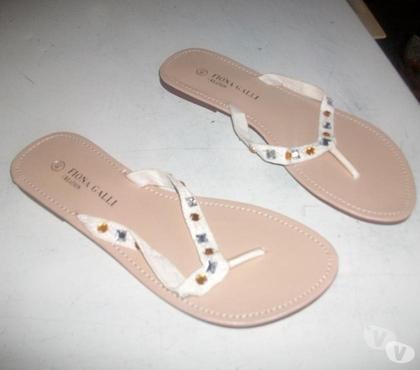 Chaussures occasion Bouxwiller Bas-Rhin - Photos Vivastreet Tongs Blanc perlés pt 40 -neuves- à 4 €