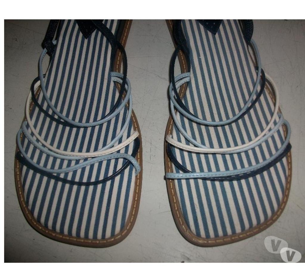 Chaussures Bas-Rhin Bouxwiller - 67330 - Photos Vivastreet Nu-pieds Bleu Tricolore pointure 40 -neufs- à 5 €