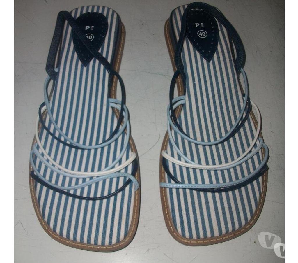 Chaussures Bas-Rhin Bouxwiller - 67330 - Photos Vivastreet Nu-pieds Bleu Tricolore pointure 40 -neufs- à 5 €