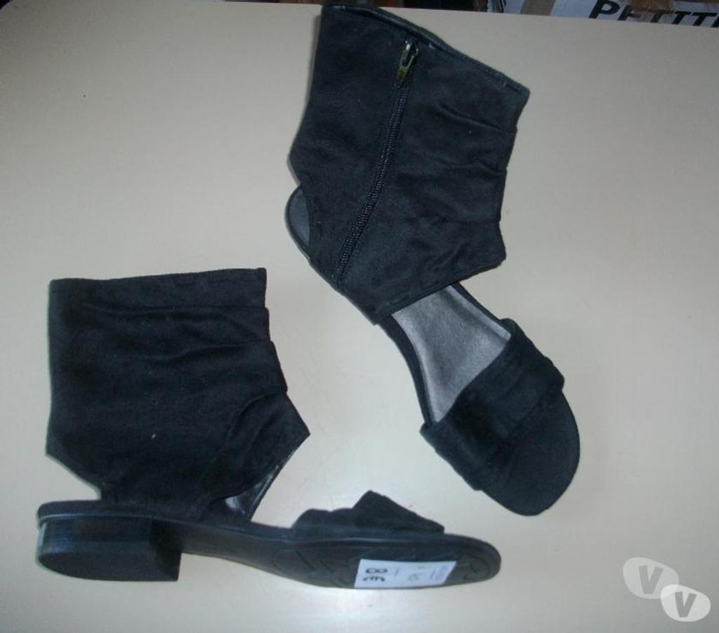 Chaussures Bas-Rhin Bouxwiller - 67330 - Photos Vivastreet Sandales hautes Noir en daim à tirette pt 40 -neuves- à 6 €