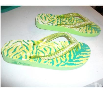 Chaussures et bottes occasion Bouxwiller Bas-Rhin - Photos Vivastreet Tongs Vert perlées pointure 37-neuves- à 2 €
