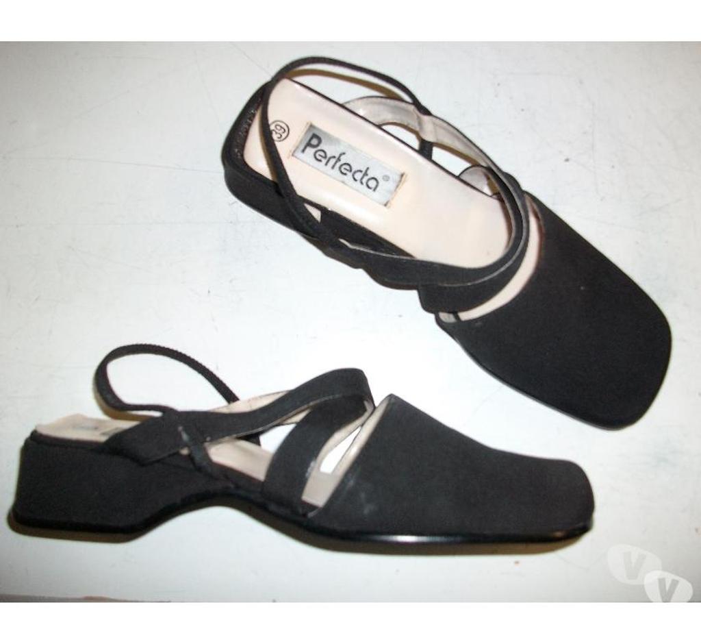 Chaussures Bas-Rhin Bouxwiller - 67330 - Photos Vivastreet Sandales Noir croisé bride élastiquée pt 39-neuves- à 5 €