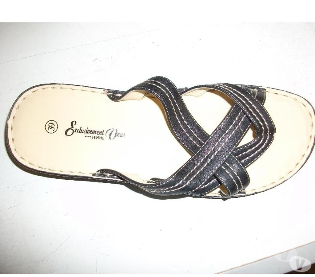 Chaussures Bas-Rhin Bouxwiller - 67330 - Photos Vivastreet Mules-entredoigts Marine pt 39 -neuves- à 5 €