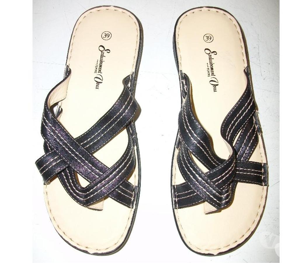 Chaussures Bas-Rhin Bouxwiller - 67330 - Photos Vivastreet Mules-entredoigts Marine pt 39 -neuves- à 5 €