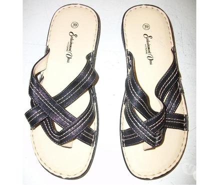 Chaussures occasion Bouxwiller Bas-Rhin - Photos Vivastreet Mules-entredoigts Marine pt 39 -neuves- à 5 €