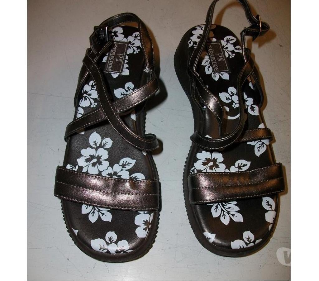 Chaussures Bas-Rhin Bouxwiller - 67330 - Photos Vivastreet Sandales Brun Grisé pointure 39-neuves