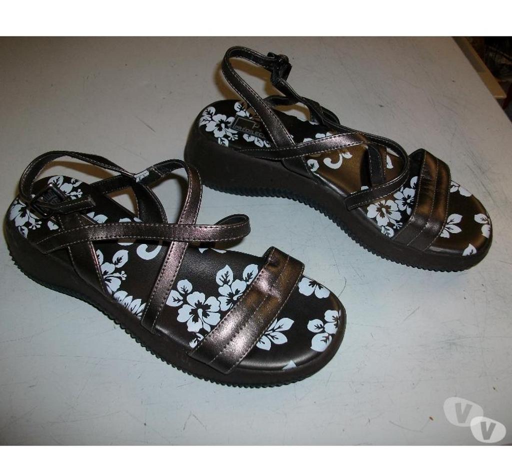 Chaussures Bas-Rhin Bouxwiller - 67330 - Photos Vivastreet Sandales Brun Grisé pt 38 -neuves-à 5 €