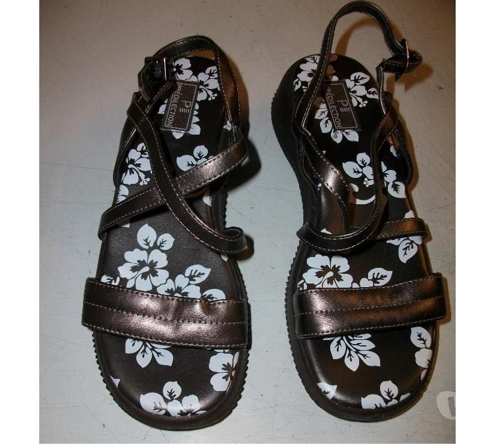 Chaussures Bas-Rhin Bouxwiller - 67330 - Photos Vivastreet Sandales Brun Grisé pt 38 -neuves-à 5 €