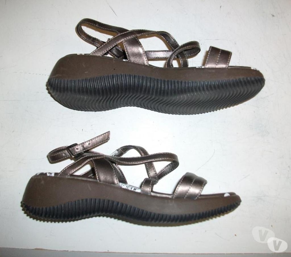 Chaussures Bas-Rhin Bouxwiller - 67330 - Photos Vivastreet Sandales Brun Grisé pt 38 -neuves-à 5 €