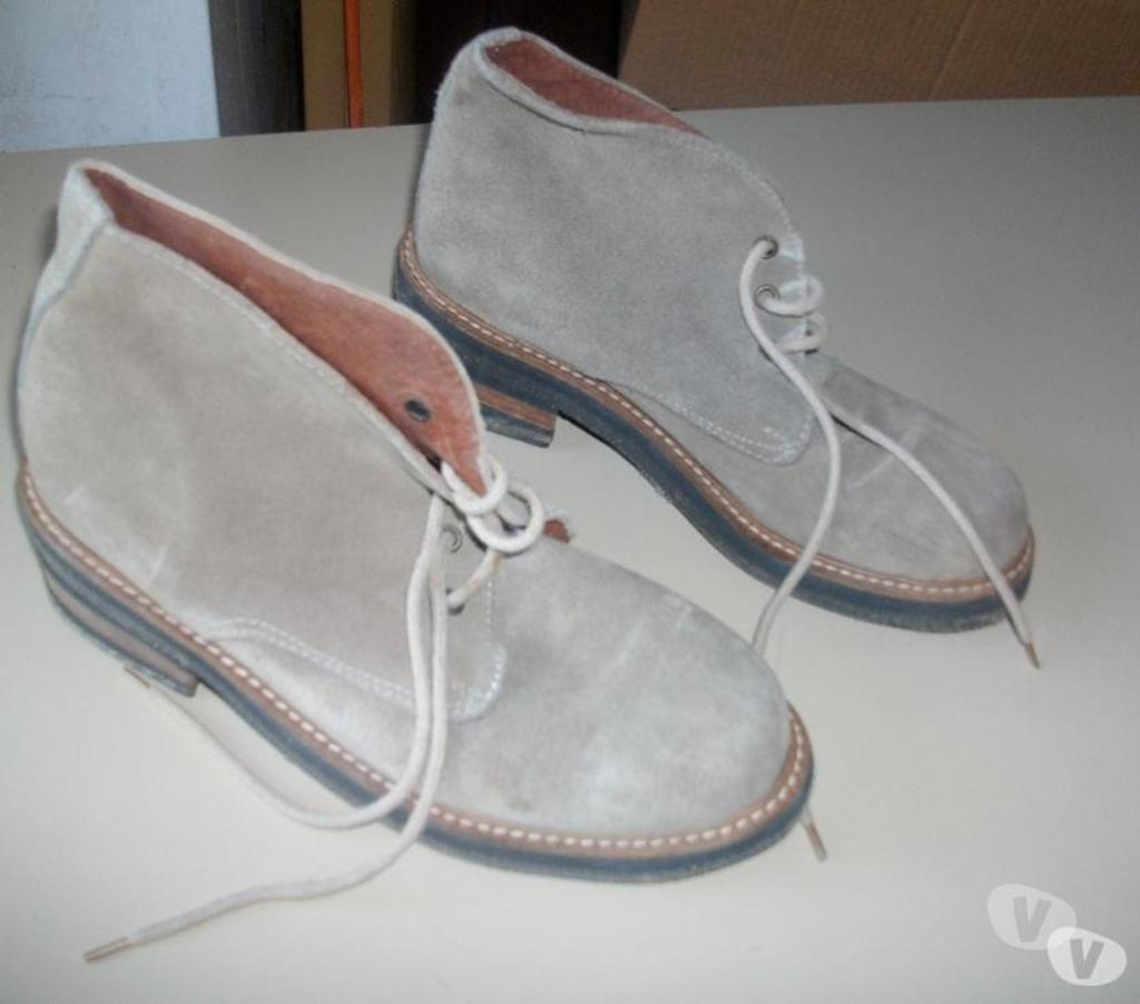 Chaussures Bas-Rhin Bouxwiller - 67330 - Photos Vivastreet Derbys genre Klarks Brun Sable pt 38 à 5 €