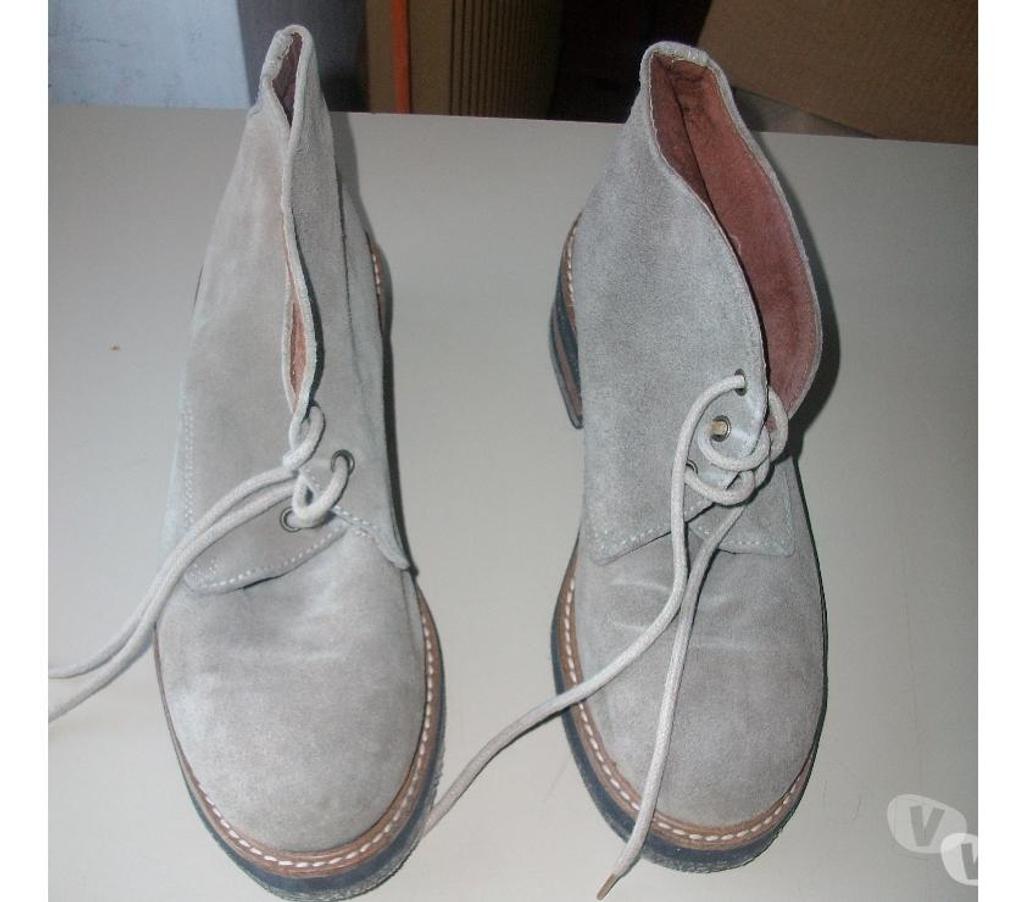 Chaussures Bas-Rhin Bouxwiller - 67330 - Photos Vivastreet Derbys genre Klarks Brun Sable pt 38 à 5 €