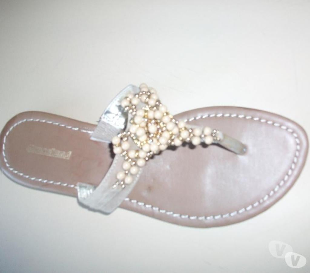 Chaussures Bas-Rhin Bouxwiller - 67330 - Photos Vivastreet Paires d'Entredoigts Beige perlés pt 38 -neufs- à 6 €