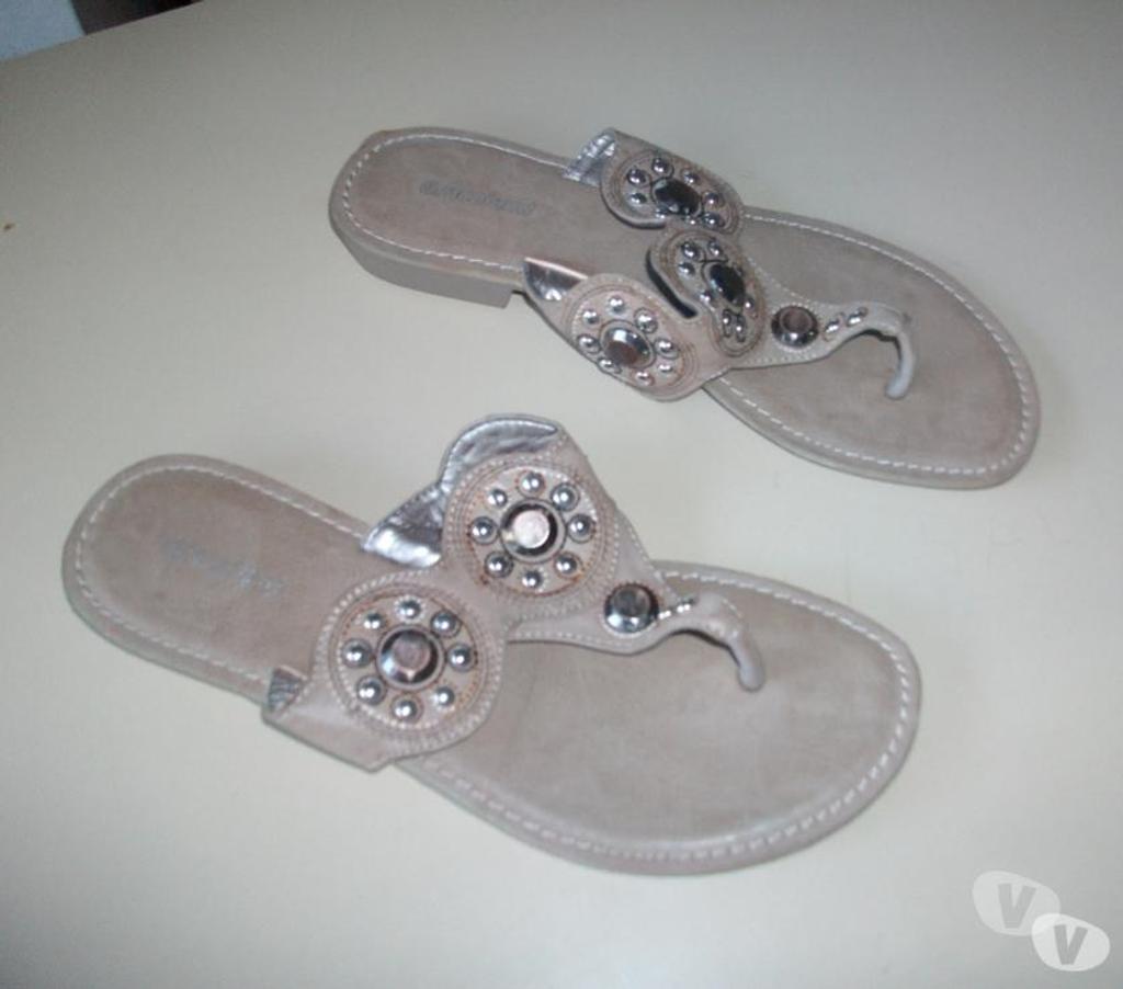 Chaussures Bas-Rhin Bouxwiller - 67330 - Photos Vivastreet Paires d'Entredoigts Beige perlés pt 38 -neufs- à 6 €