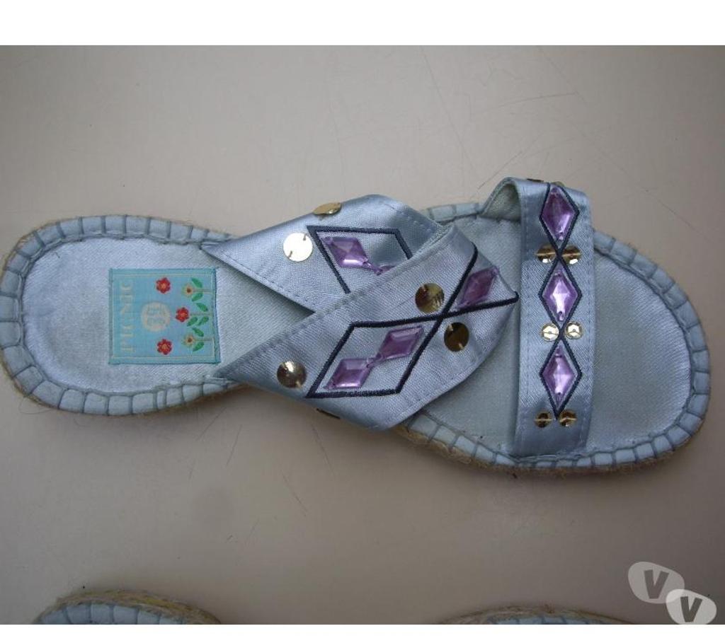 Chaussures Bas-Rhin Bouxwiller - 67330 - Photos Vivastreet Mules-Espadrilles Gris Perlés pt 39 à 4 €