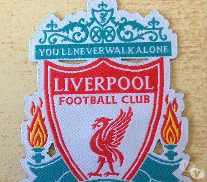 Sports - hobbies Carnon Hérault - Photos Vivastreet Écusson patch Liverpool football club 8x6cm