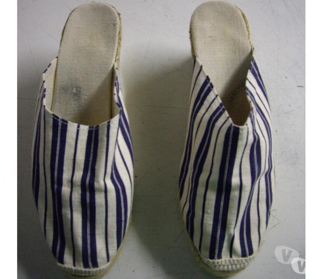 Chaussures Bas-Rhin Bouxwiller - 67330 - Photos Vivastreet Sabots en espadrilles Marine Rayé pt 38-neuves- à 5 €