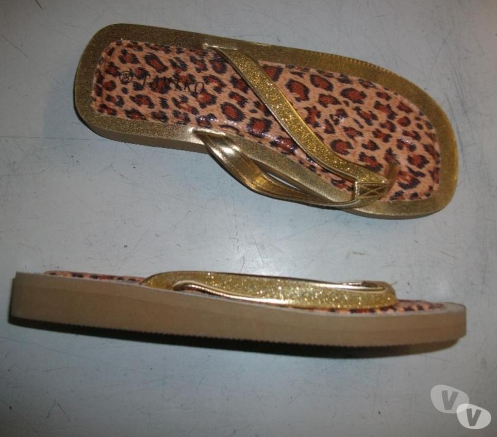 Chaussures Bas-Rhin Bouxwiller - 67330 - Photos Vivastreet Paires de Tongs dorés pt 38 -neuves- à 2,50 €