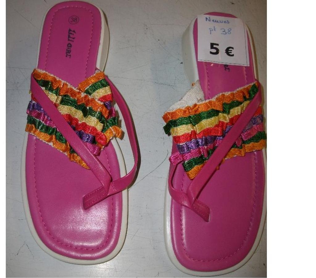 Chaussures Bas-Rhin Bouxwiller - 67330 - Photos Vivastreet Entredoigts Fuchsia à bande élastiquée pt 38-neufs- à 5 €